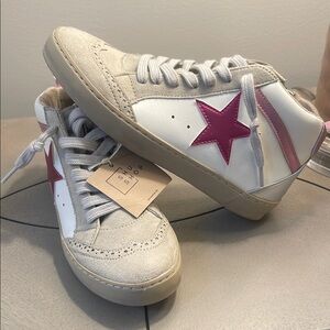 ShuShop Kids Sneakers with Pink Star and White Accents